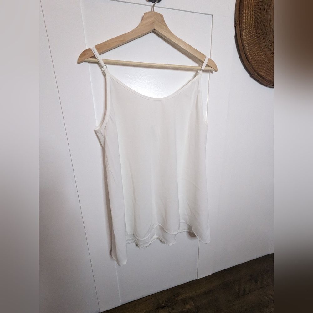 Women's white sheer tank top  - XL Buttons - Picture 9 of 11